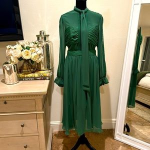 New w/tags Designer Self-Portrait  midi-dress